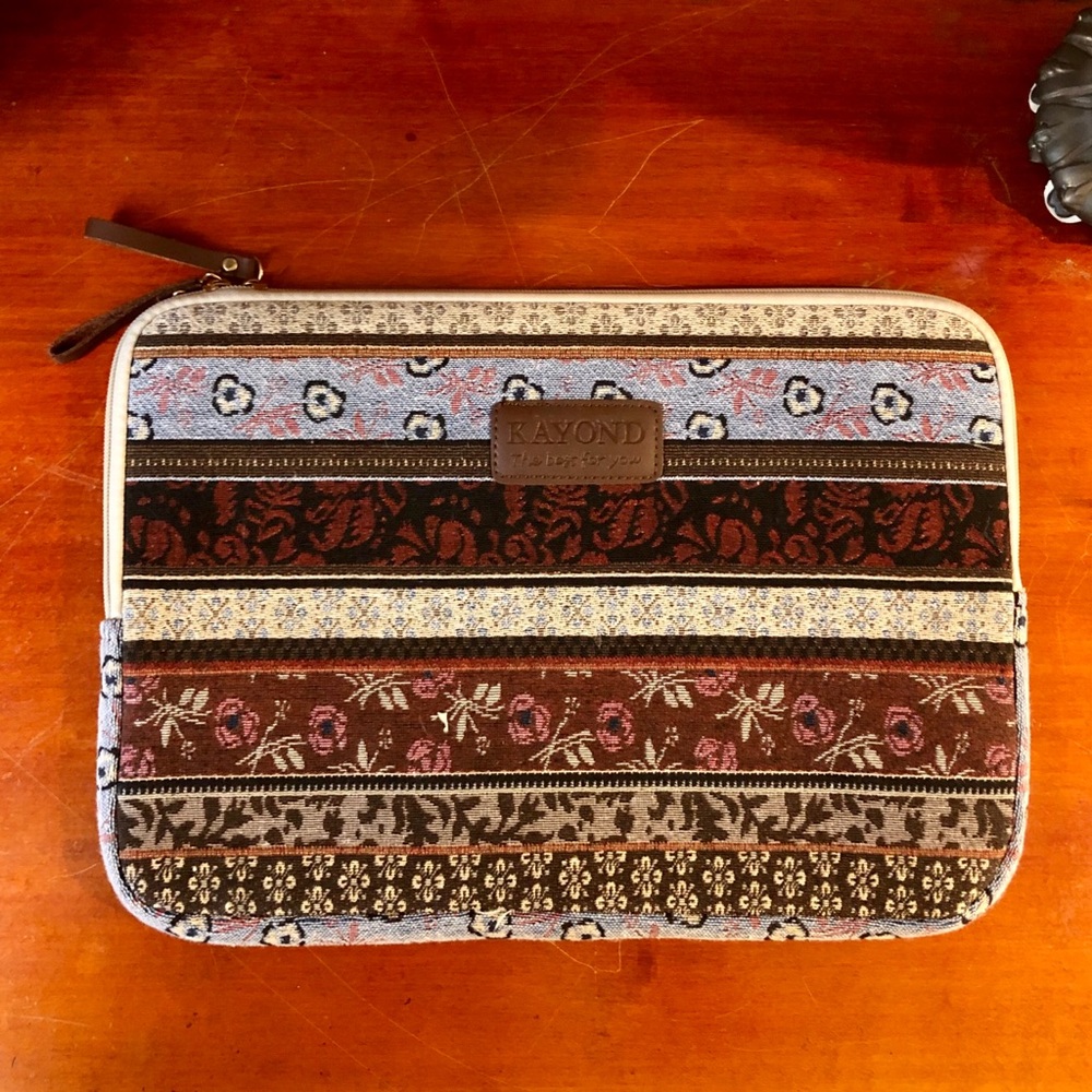 multi print 15” padded zipper laptop sleeve